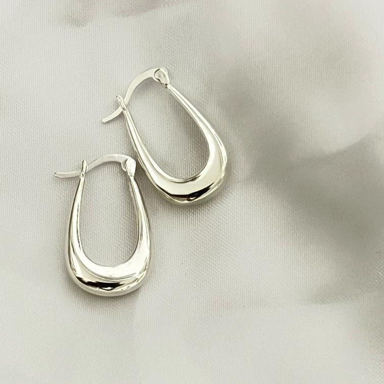 $148! Artisan St.Silver Wavy Hoop shops Earrings•Br.New!